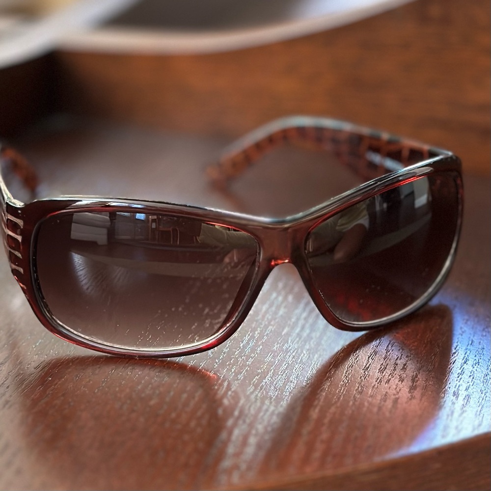 Kenneth Cole Reaction Women’s Sunglasses - Picture 5 of 13